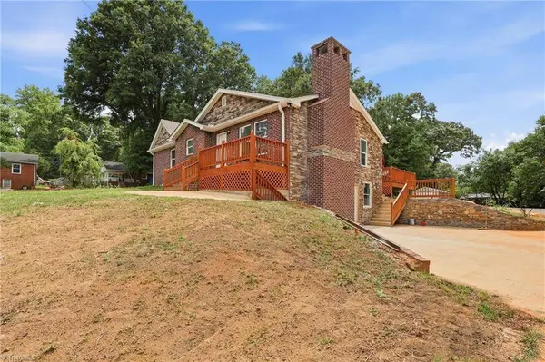 235 Quail DR, Winston-salem, NC 27105