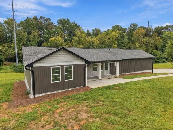 1524 Mcguinn DR
