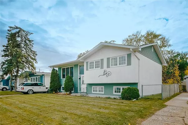 27 Penfold Crescent, Winnipeg, MB R2J1S3