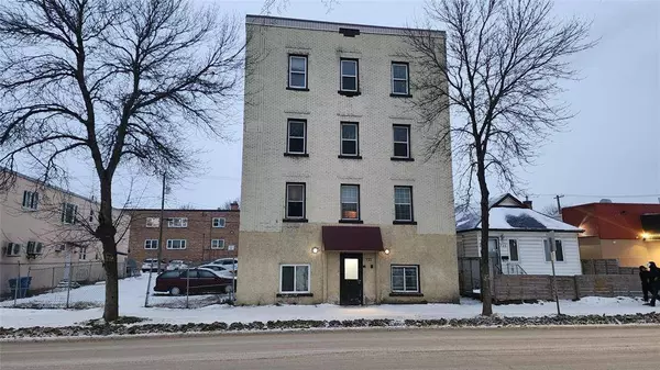 2 722 Maryland Street, Winnipeg, MB R3E1W2