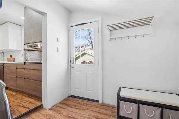 249 Morley Avenue, Winnipeg, MB R3L0Y2