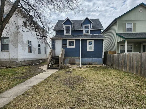 462 Manitoba Avenue, Winnipeg, MB R2W2G5
