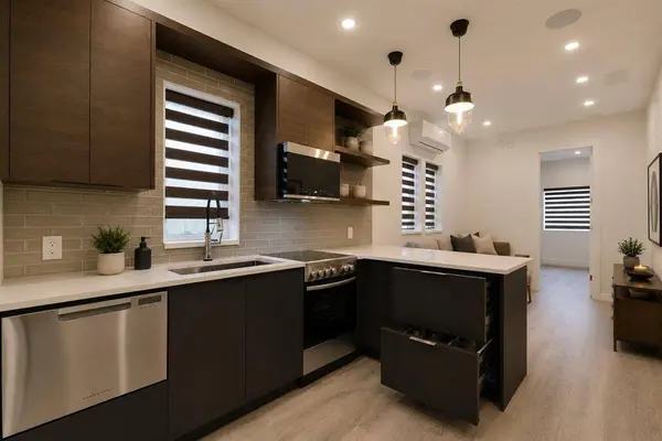 2 722 Maryland Street, Winnipeg, MB R3E1W2