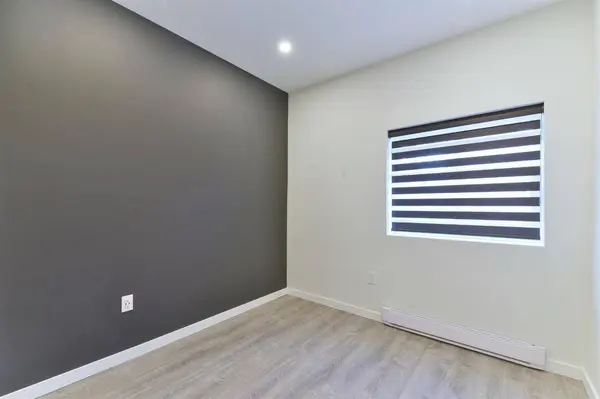 2 722 Maryland Street, Winnipeg, MB R3E1W2