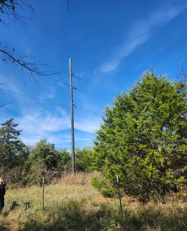 Clifton Rd, Marietta, OK 73448