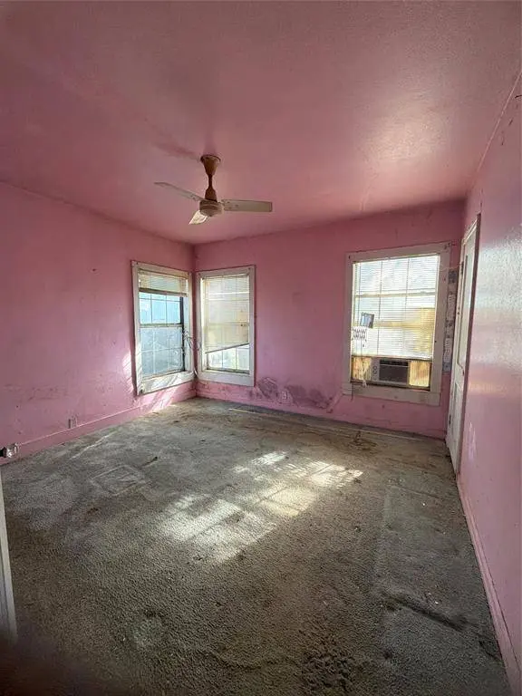 205 Graham Avenue, Bonham, TX 75418