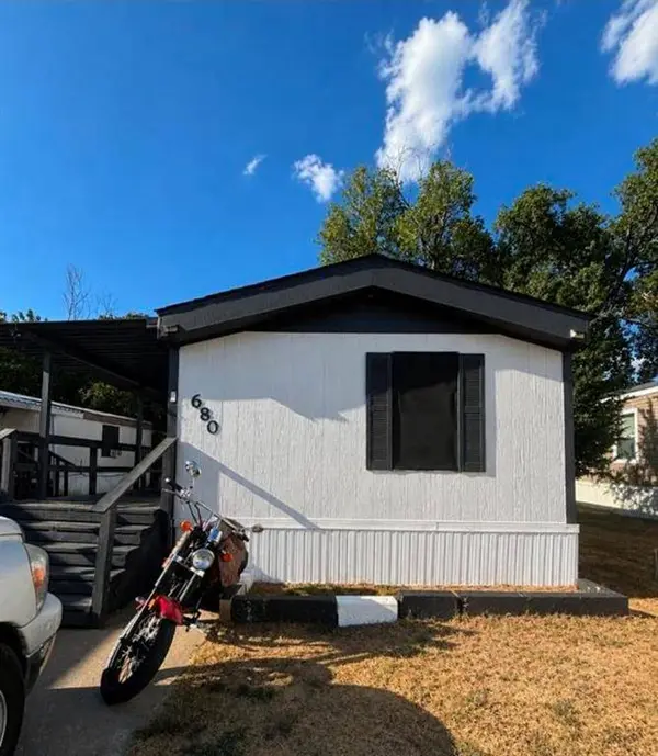 402 E HWY 121 Trl #680
