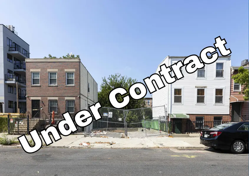 149 Pulaski St, Brooklyn, NY 11206