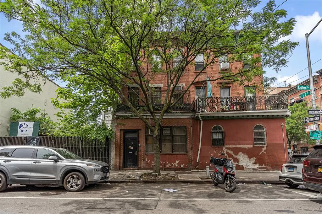 422 Bedford Ave #Entire House!, Brooklyn, NY 11249-6038