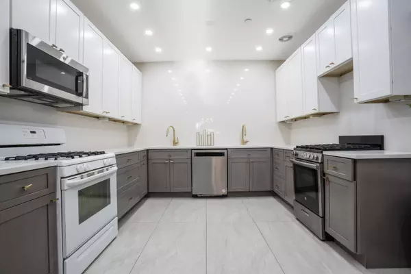 Brooklyn, NY 11206-4306,41 Throop Ave #6