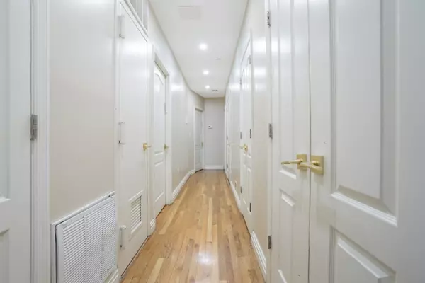 Brooklyn, NY 11206-4306,41 Throop Ave #6