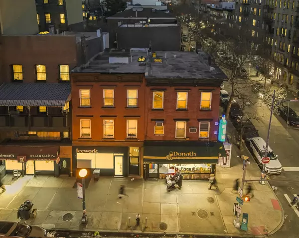 Brooklyn, NY 11211-7969,117 Lee Ave #3 Family Private House