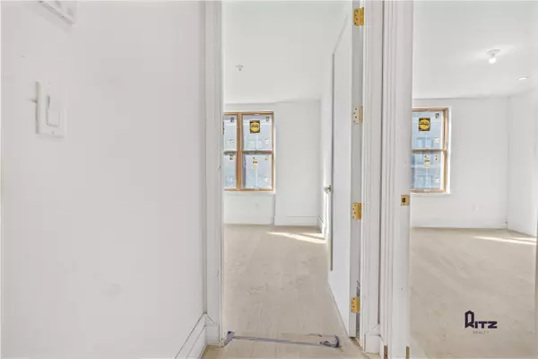 Brooklyn, NY 11206-3686,55 Gerry St #3 bdrm + deck