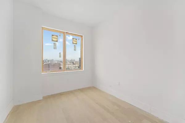 Brooklyn, NY 11205-4904,610 Dekalb Ave #4 BEDROOM