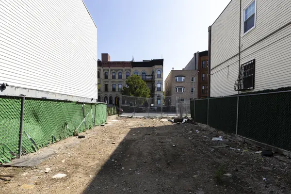 149 Pulaski St, Brooklyn, NY 11206