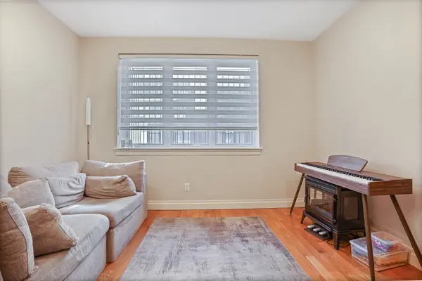 22 S 9th St #3B, Brooklyn, NY 11249-6123