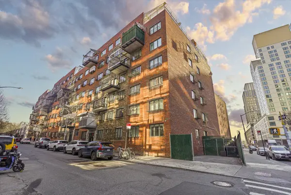 22 S 9th St #3B, Brooklyn, NY 11249-6008