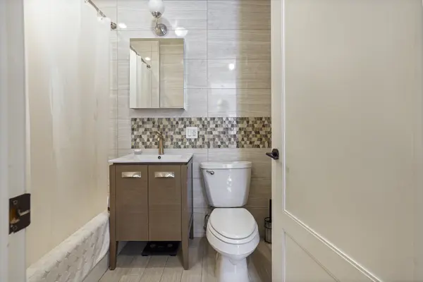 22 S 9th St #3B, Brooklyn, NY 11249-6008