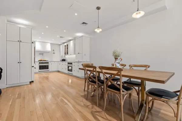 37 S 10th St #3A, Brooklyn, NY 11249-6132
