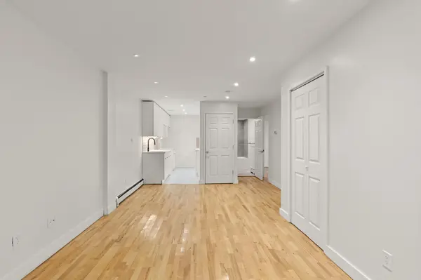 385 Vernon Ave #A1, Brooklyn, NY 11206-6701