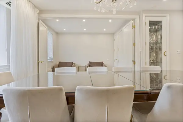 167 Franklin Ave #3R, Brooklyn, NY 11205-2748