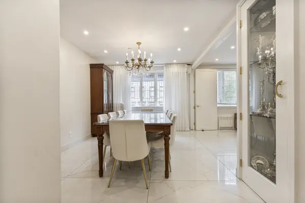 167 Franklin Ave #3R, Brooklyn, NY 11205-2748