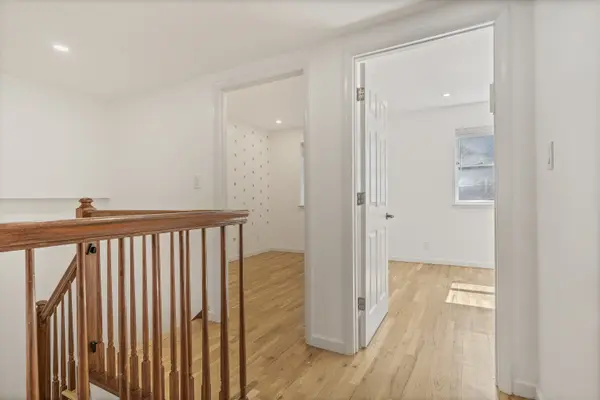904 Bedford Ave #1A, Brooklyn, NY 11205-3919