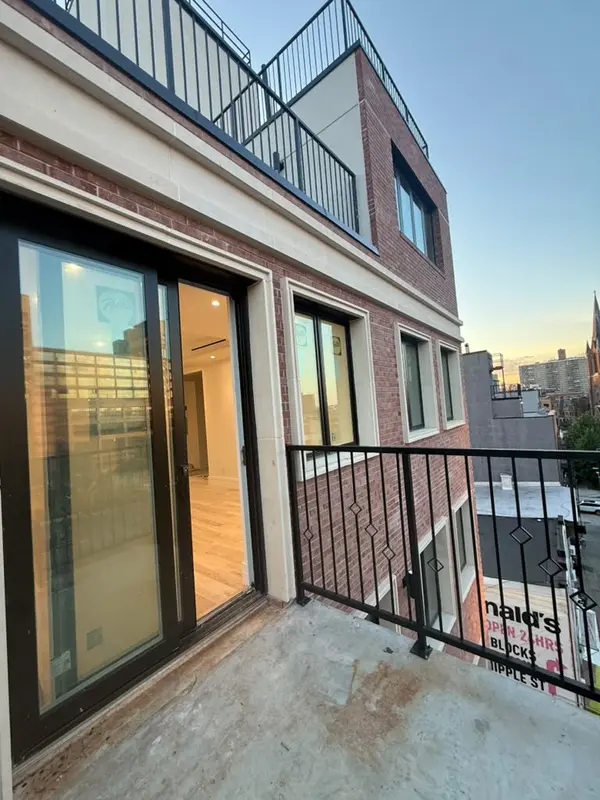 178 Throop Ave, Brooklyn, NY 11206-5328
