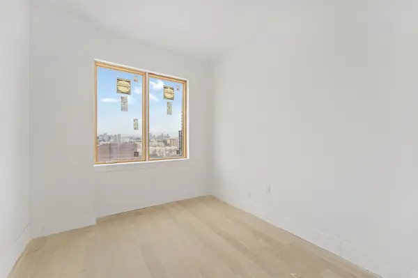 610 Dekalb Ave #4, Brooklyn, NY 11205-4904