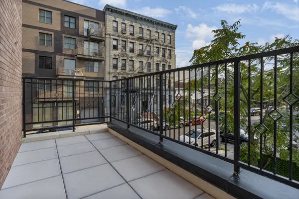 178 Throop Ave #corner apt flat, Brooklyn, NY 11206-5328