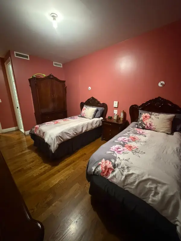 28 S 9th St #4, Brooklyn, NY 11249-6120