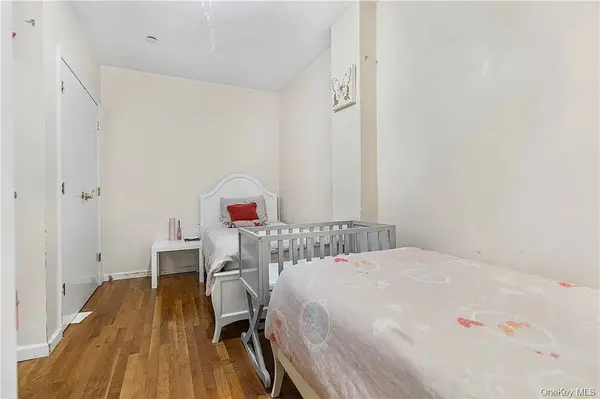 57 Lorimer St #1L, Brooklyn, NY 11206-8050