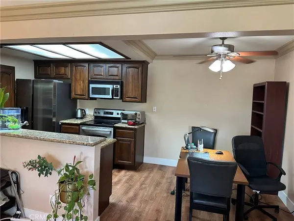 3535 Banbury DR #94, Riverside, CA 92505