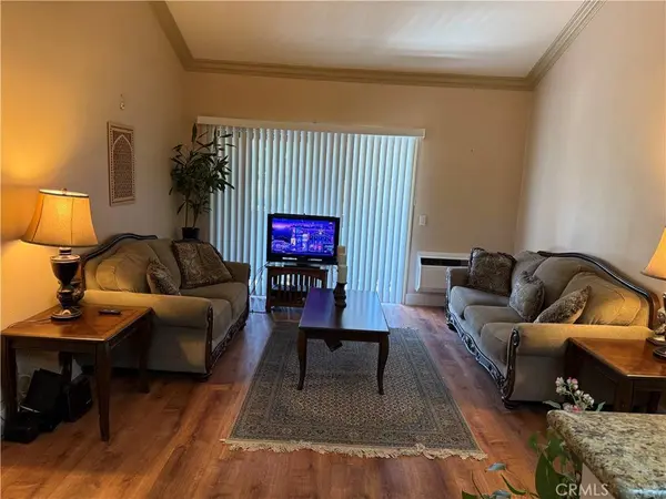 3535 Banbury DR #94, Riverside, CA 92505