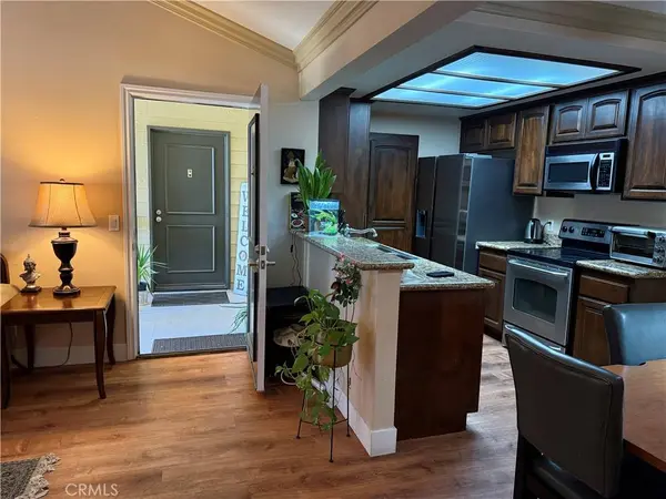 3535 Banbury DR #94, Riverside, CA 92505