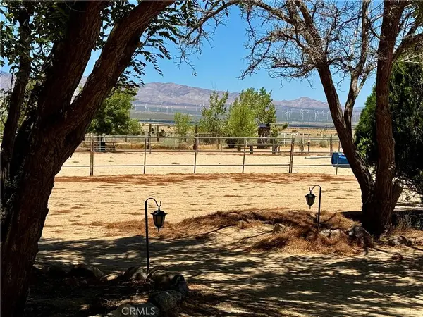 18839 W Avenue B8, Lancaster, CA 93536