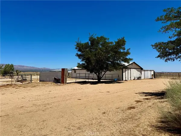 18839 W Avenue B8, Lancaster, CA 93536