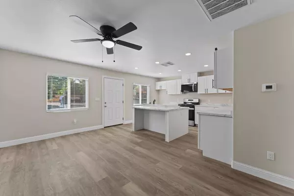 317 Woodbridge AVE, Yuba City, CA 95991