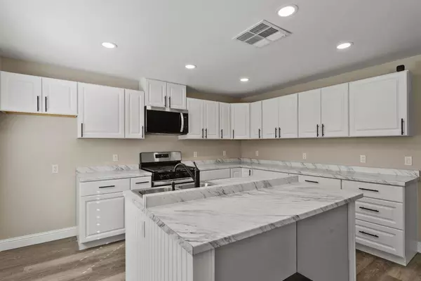 317 Woodbridge AVE, Yuba City, CA 95991