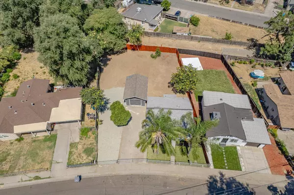 321 Woodbridge AVE, Yuba City, CA 95991