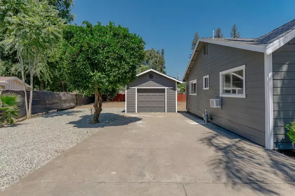 321 Woodbridge AVE, Yuba City, CA 95991