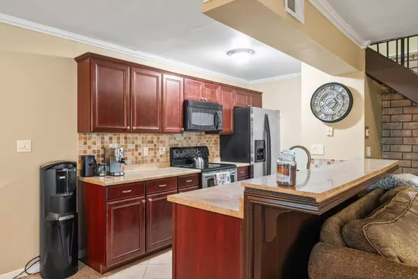 9000 El Cajon WAY #2, Sacramento, CA 95826