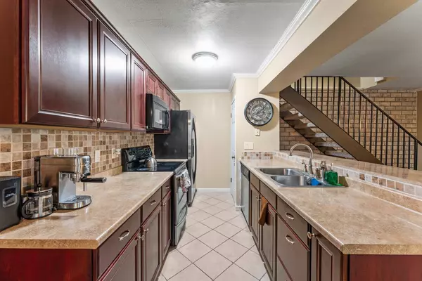 9000 El Cajon WAY #2, Sacramento, CA 95826