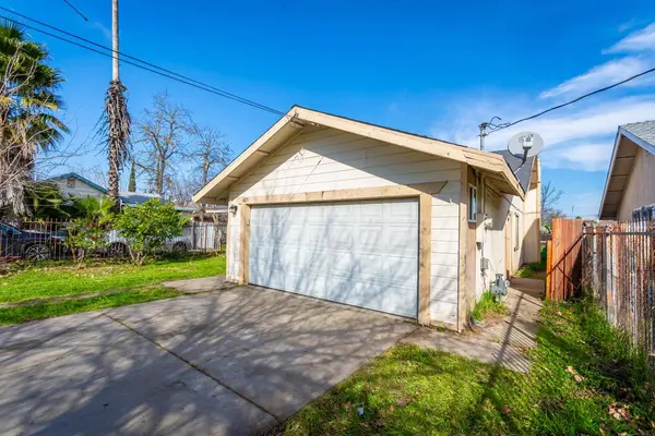 421 Lindsay AVE, Sacramento, CA 95838