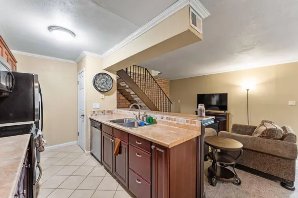 9000 El Cajon WAY #2, Sacramento, CA 95826