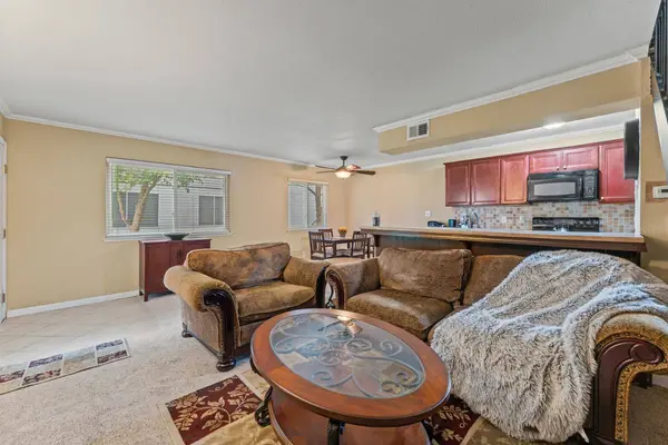 9000 El Cajon WAY #2, Sacramento, CA 95826