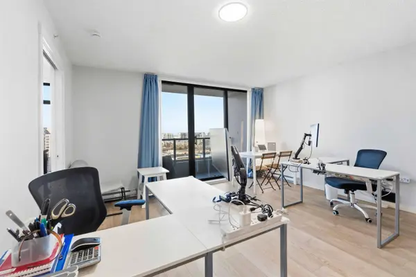 5811 No. 3 RD #1612, Richmond, BC V6X 4L7