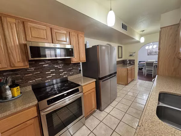 1805 Crescent DR, Alamogordo, NM 88310
