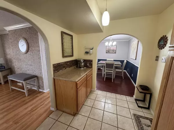 1805 Crescent DR, Alamogordo, NM 88310