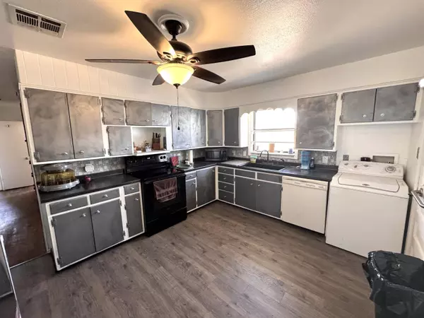 1307 Eighteenth ST, Alamogordo, NM 88310